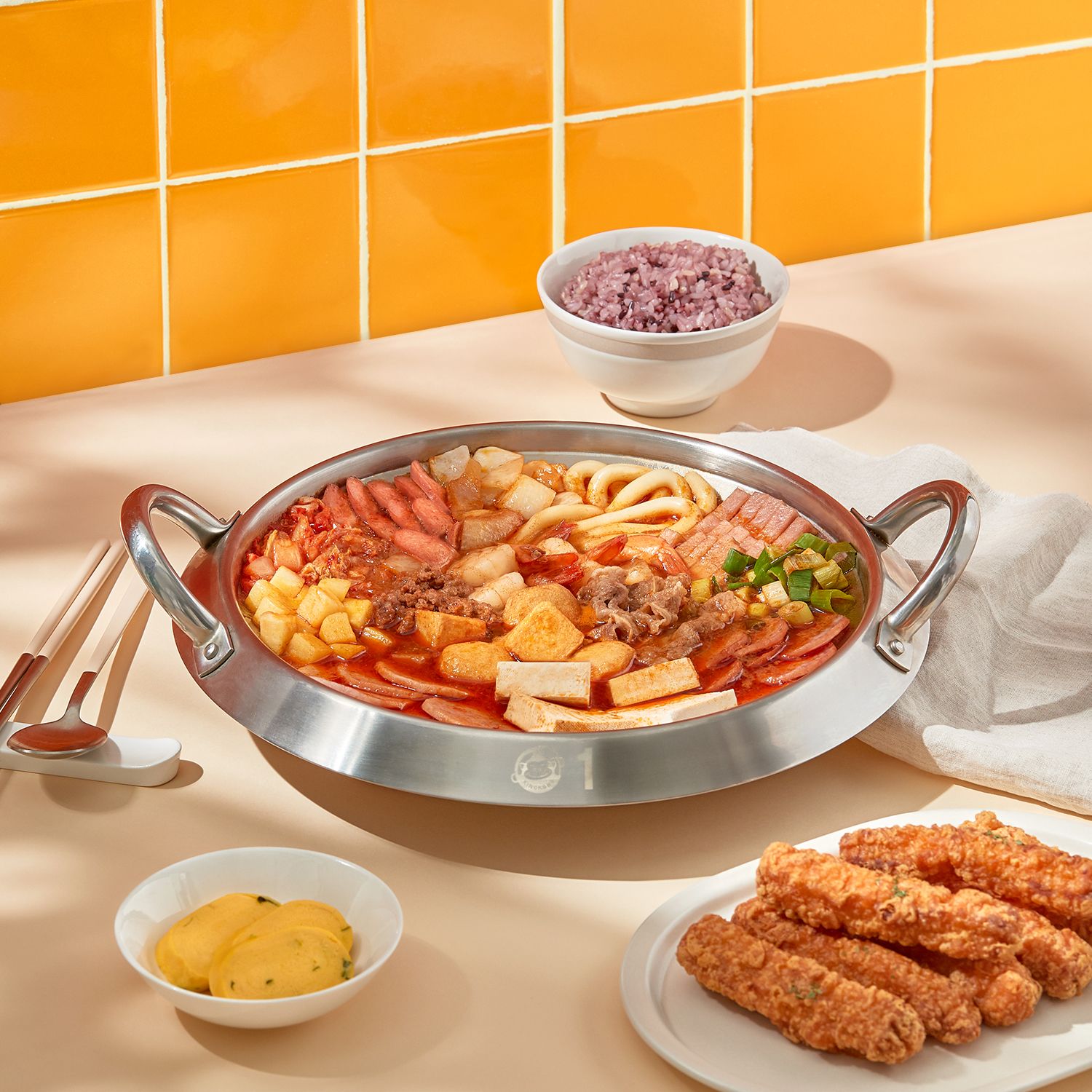 풍성함 강조(방콕마마부대찌개).jpg